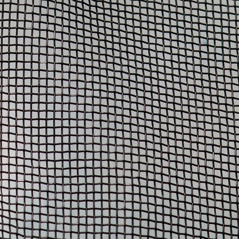MALLA SOMBRA 50% X 3.70 X 100 MTS COLOR NEGRO MONOFILAMANETO CON CINTILLA Y OJILLOS A CADA 50CM